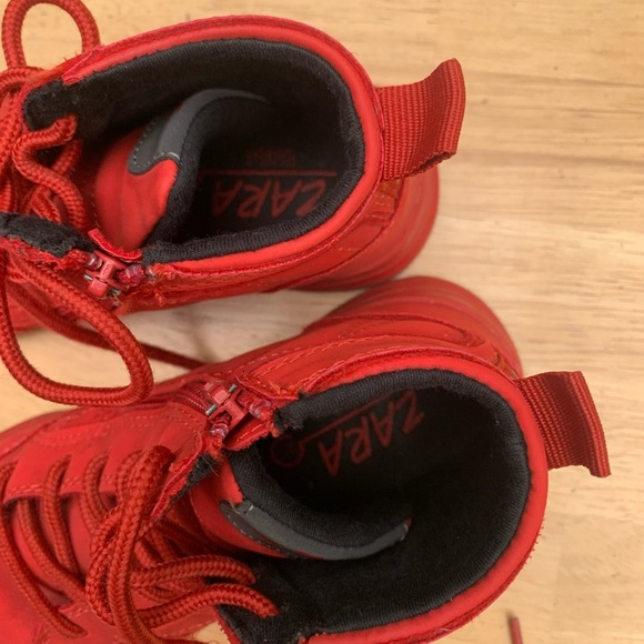 Zara small boy red shoes hi top size 30 - Picture 9 of 13